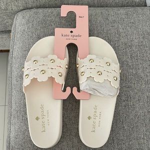 Kate Spade DAISY POOL SLIDE size 7 Parchment color